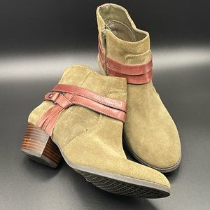 PRICE DROPPED. Alex Marie Suede Booties 8M